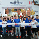 Employee volunteer activity - Year-end party for children from the Very Special Arts Singapore (group photo)