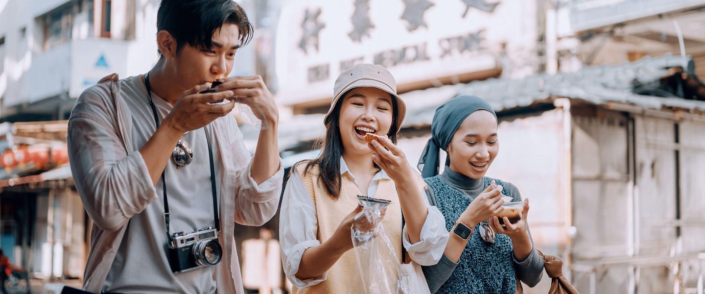 Tap, pay, save: How to travel smarter with digital payments