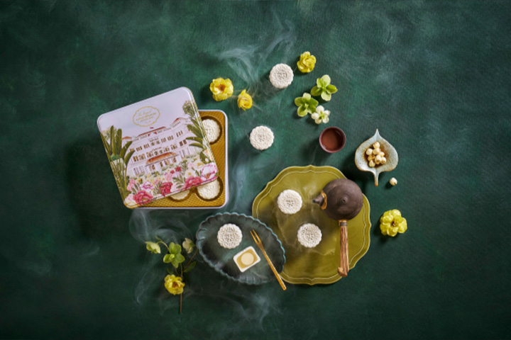 Exclusive Raffles Hotel Mooncake Offers