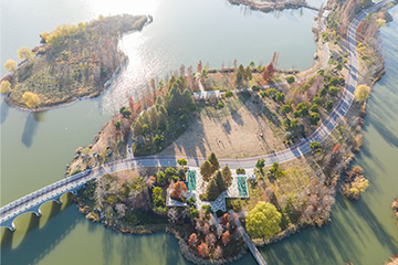 DBS and UOB arrange record IDR 6.7 trillion (SGD 530 million) loan for data centre development project by DayOne and the Indonesia Investment Authority
