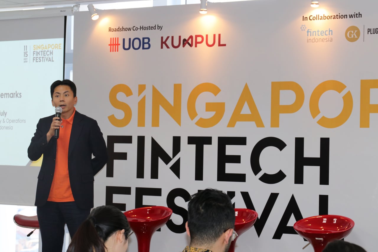 Mr. Paul Rafiuly, Director of Technology and Operations at UOB Indonesia, shared the business landscape in Indonesia and the opportunities for FinTech firms to collaborate with banks