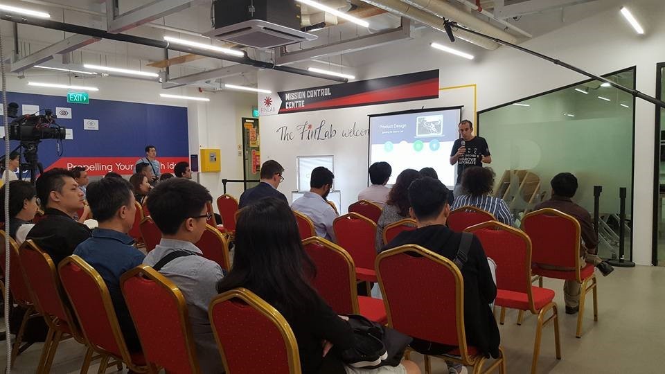 Aimazing demonstrates the ease of integrating the Aimazing Device to the existing POS system