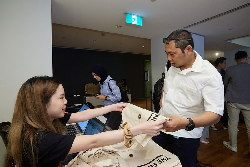 UOB FinLab Lab Crawl