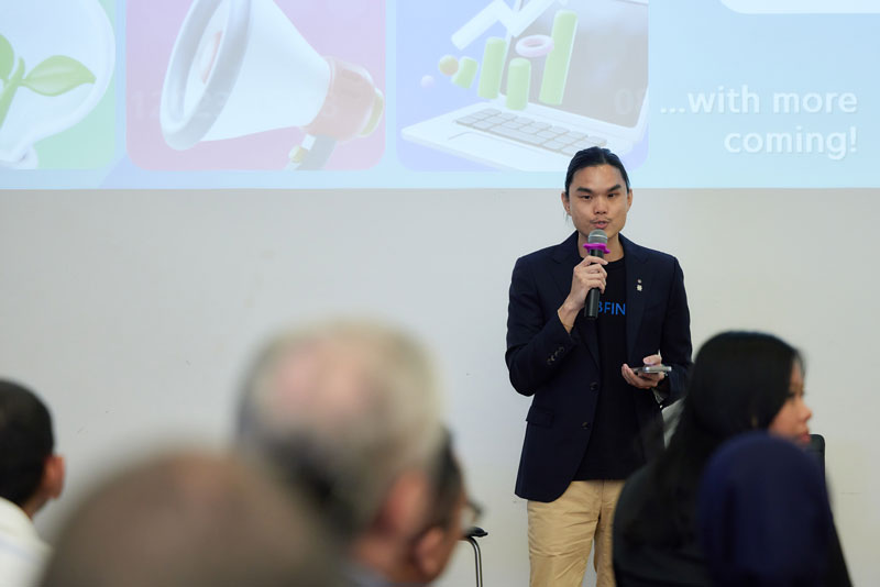 UOB FinLab Lab Crawl